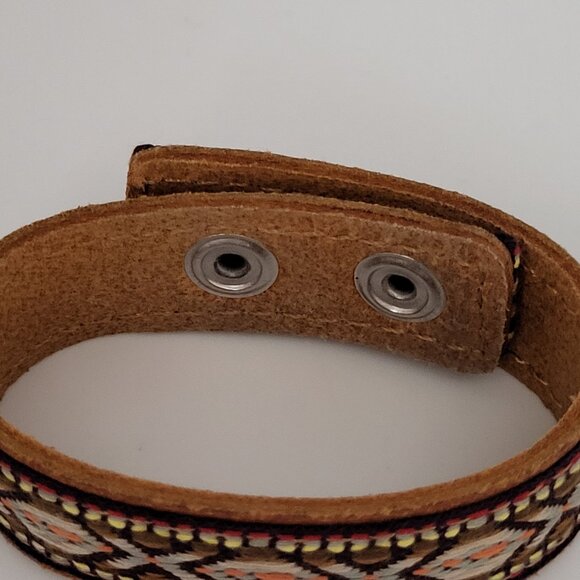 Aztec Embroidered Leather Cuff Bracelet 7and 8" x 7/8" - Picture 3 of 7